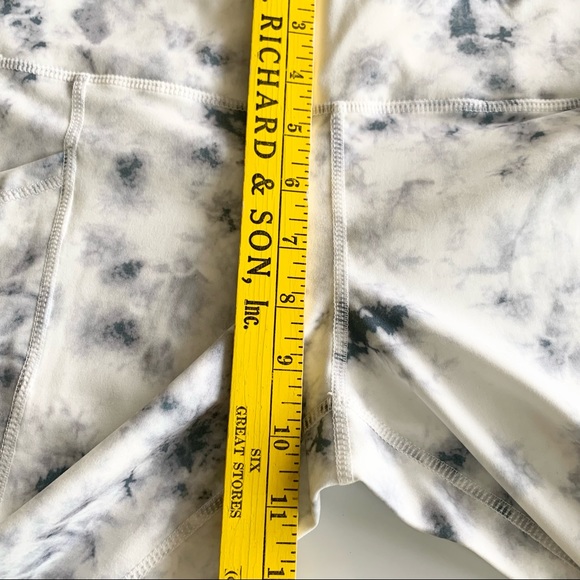 🌸New🌸 Workshop Tie Dye Legging With Pocket Sz Small NWT - Picture 9 of 10